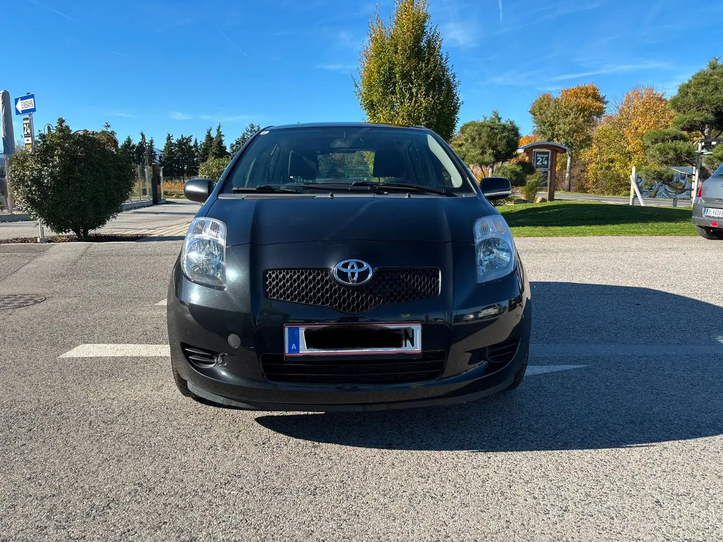 Toyota Yaris 1,0 VVT-i - 1