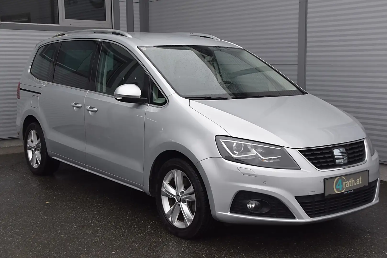 SEAT Alhambra Xcellence 2,0 TDI XENON/NAVI/RFK Silber - 2
