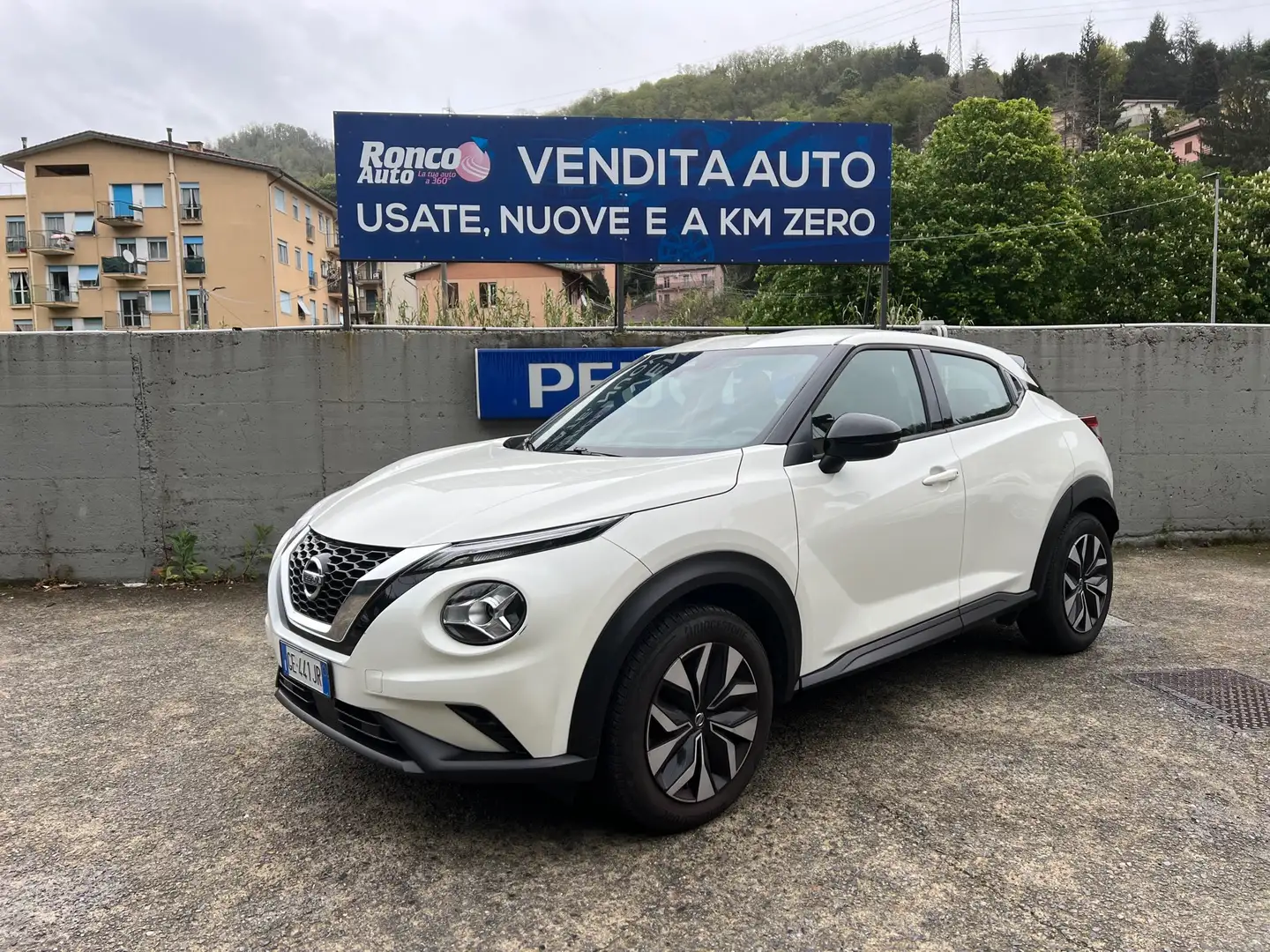 Nissan Juke Juke 1.0 dig-t Acenta 114cv dct Unico Proprietario Bianco - 1