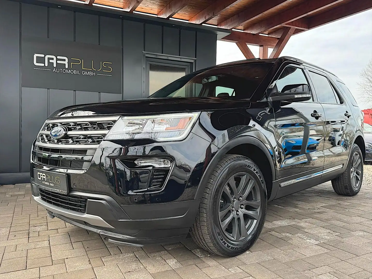 Ford Explorer 3.5 V6 4x4 LPG *Panorama*Kamera*LED* Schwarz - 1