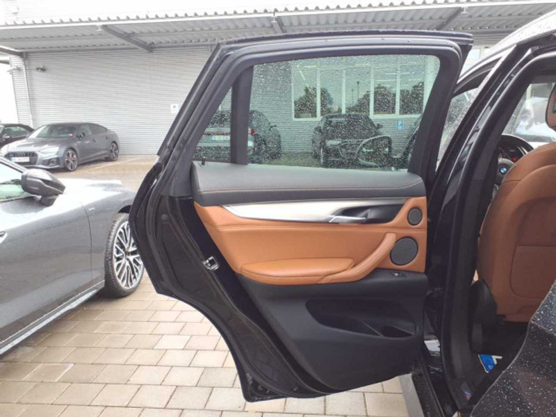 BMW X6 BMW X6 M50d — photo 8