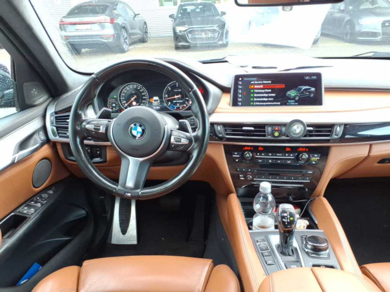 BMW X6 BMW X6 M50d — photo 10