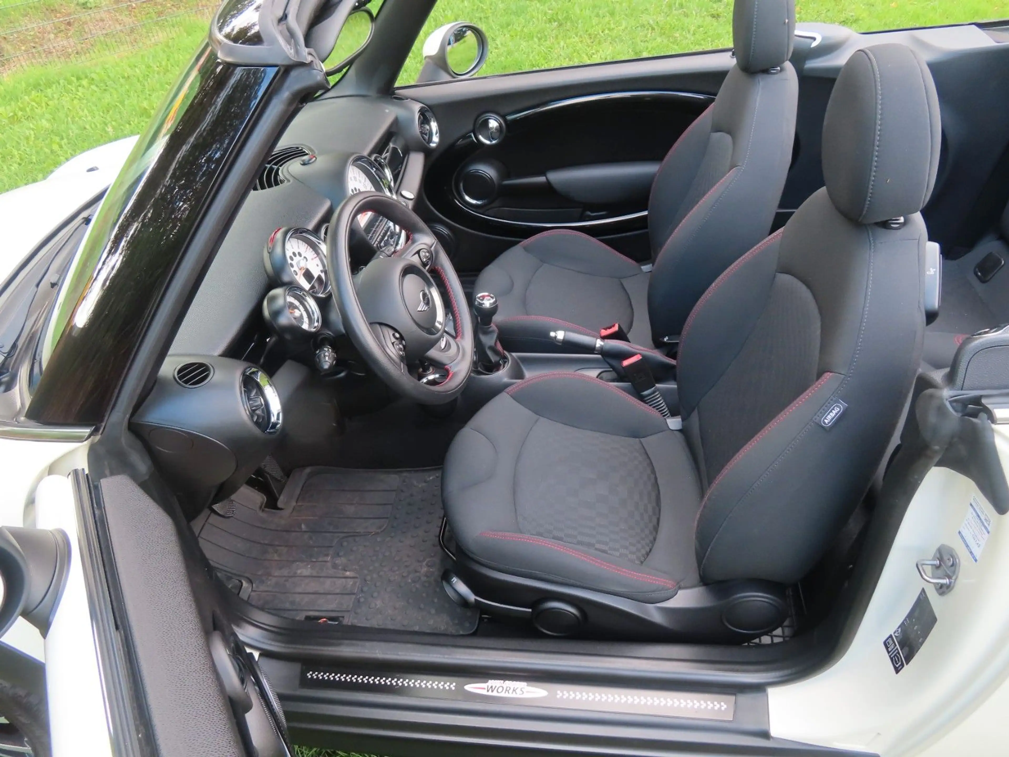 MINI Cooper Cabrio sehr schön!      "erst 28.000 km" — photo 13