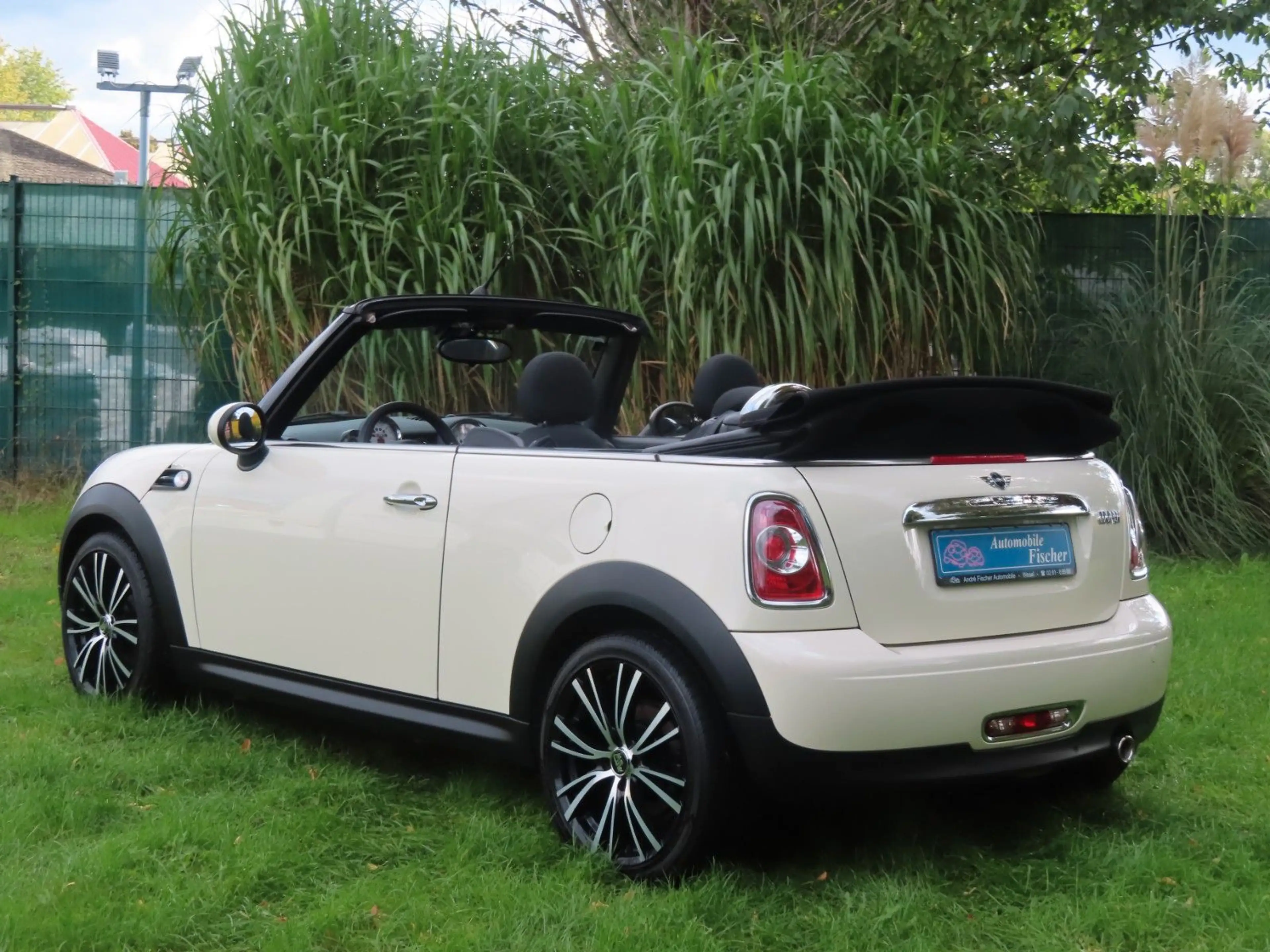 MINI Cooper Cabrio sehr schön!      "erst 28.000 km" — photo 8