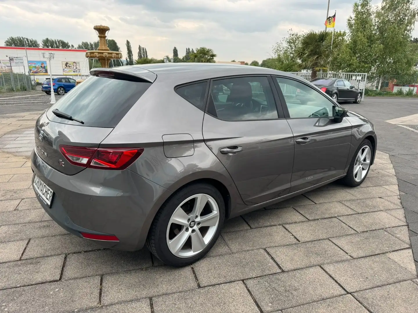 SEAT Leon FR 1.4TSI LED mit Garantie+TÜV neu! 1.Hand* Grau - 2