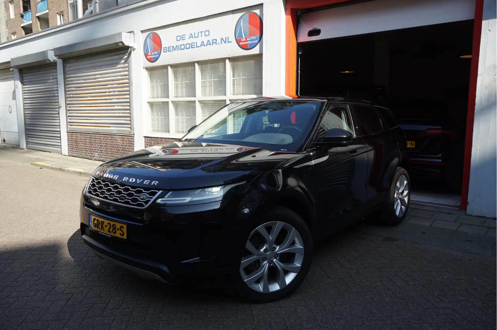 Land Rover Range Rover Evoque 1.5 P300e AWD SE | 360 camera | Adaptive | Leer + Zwart - 2