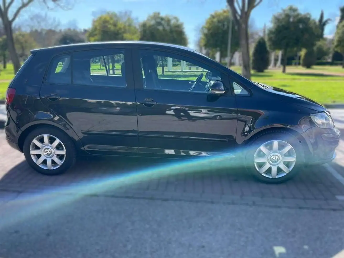 Volkswagen Golf Plus 1.6TDI Advance Negro - 2