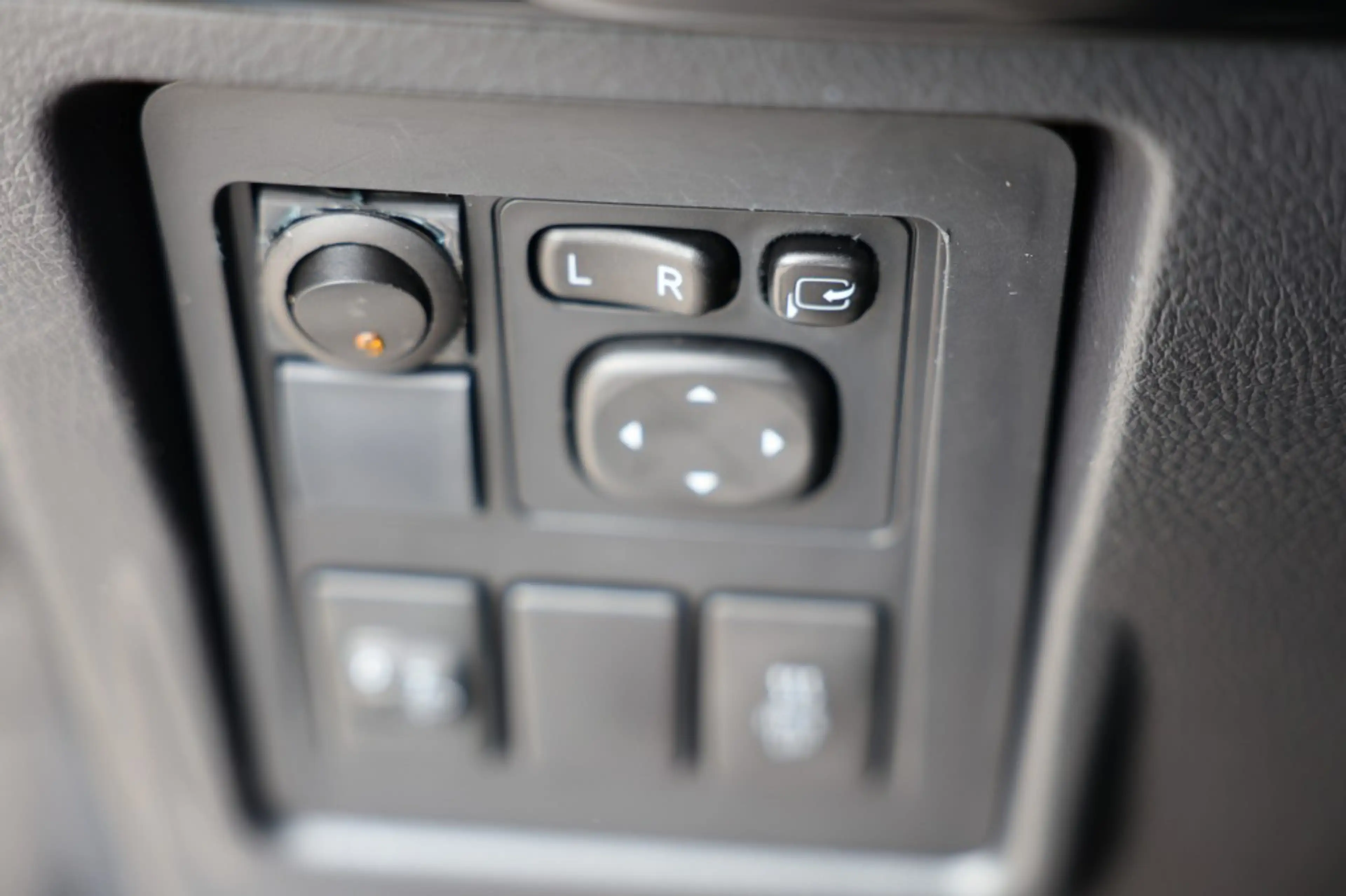 Toyota Land Cruiser 2.8 D-4D 3DRS CHALLENGER A/T VAN — photo 16