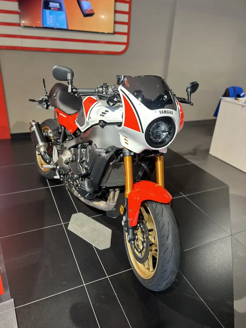 Yamaha XSR 900 Bianco - 1