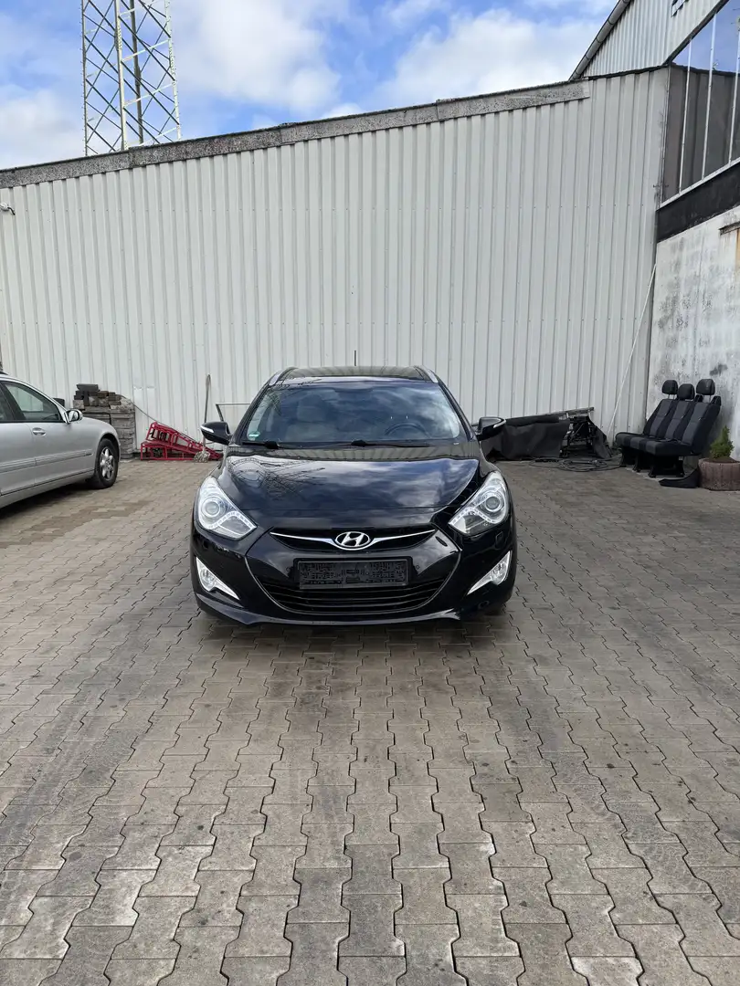 Hyundai i40 i40cw 1.7 CRDi Automatik Premium Zwart - 2