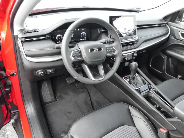 Jeep Compass view 5
