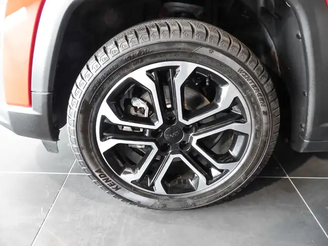 Jeep Compass view 5