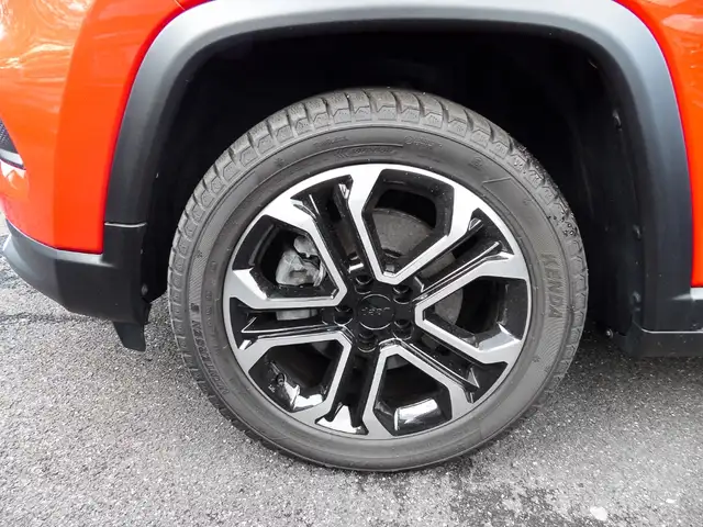 Jeep Compass view 3