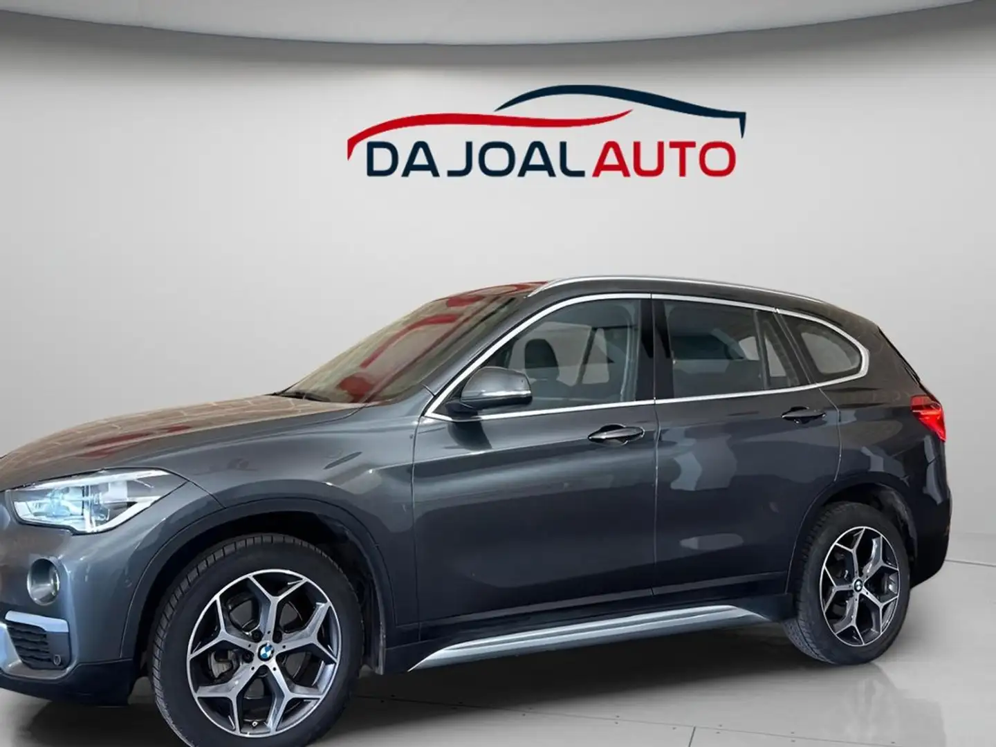 BMW X1 xDrive18d Gris - 2
