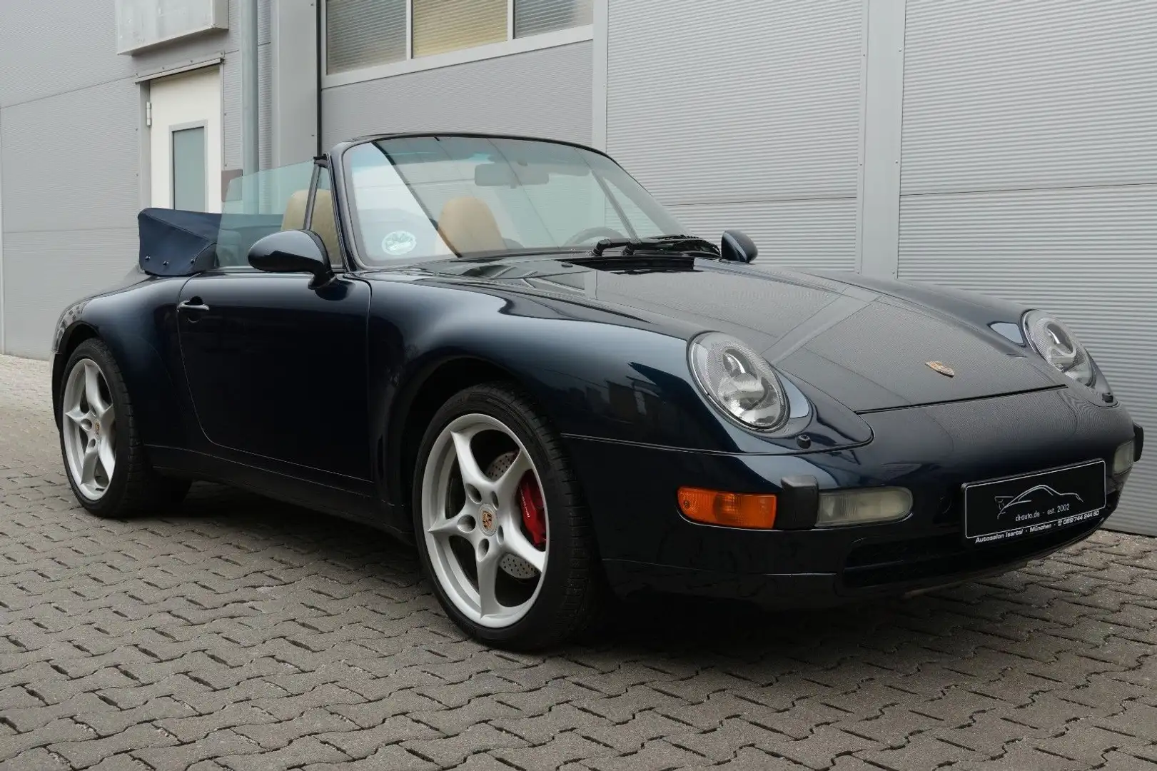 Porsche 993 Carrera Cabriolet Blau - 1