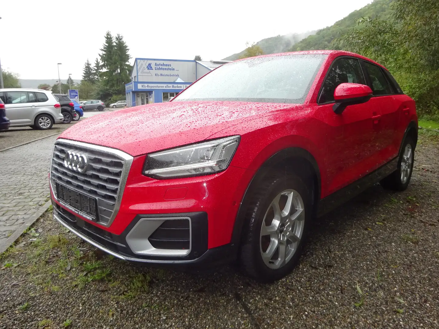 Audi Q2 1,4TFSI Sport 110kw 150PS 6-Gang Navi PDC ACC LED Rot - 1