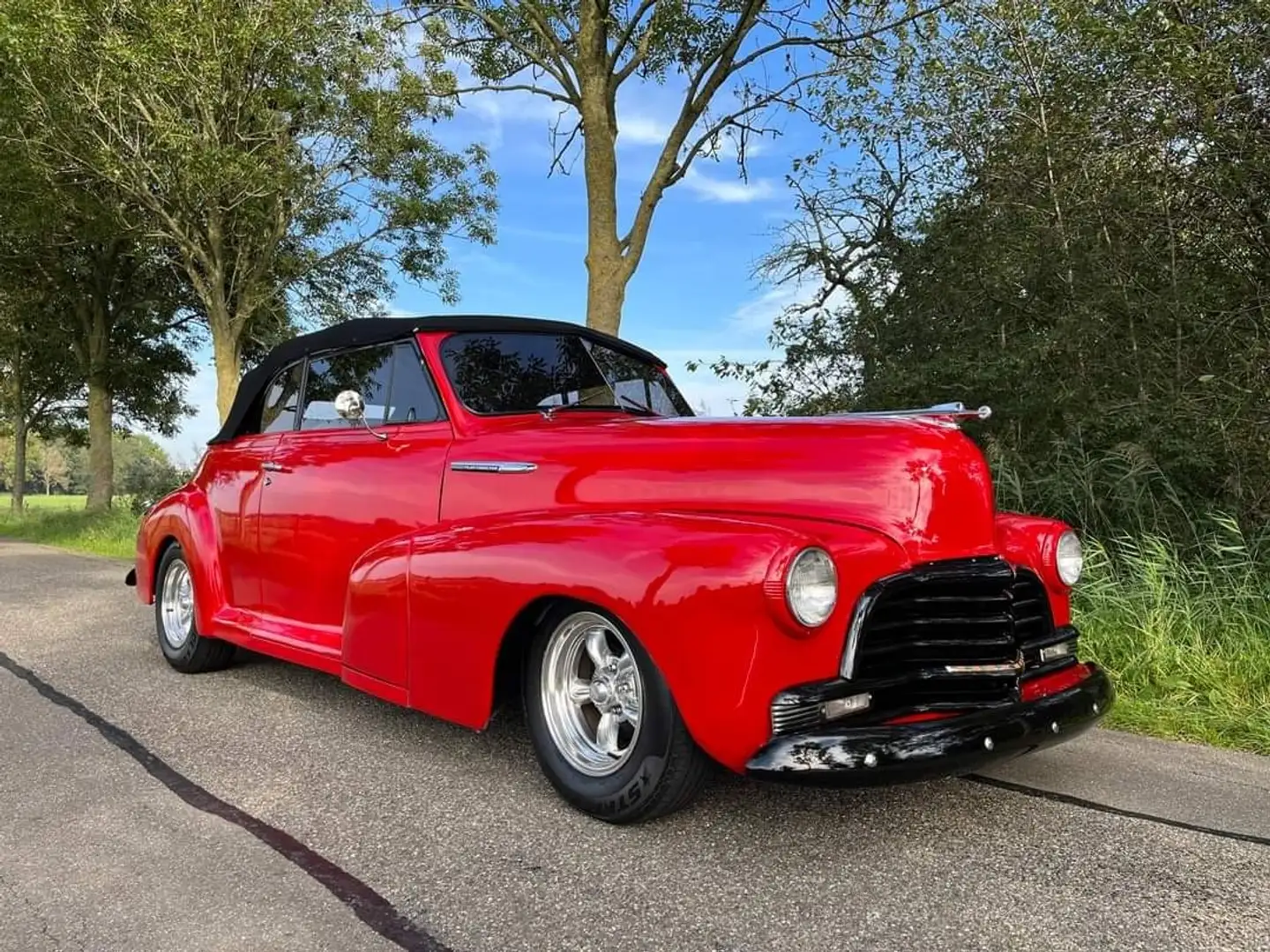 Oldtimer Chevrolet fleetmaster streetrod convertible Rojo - 1