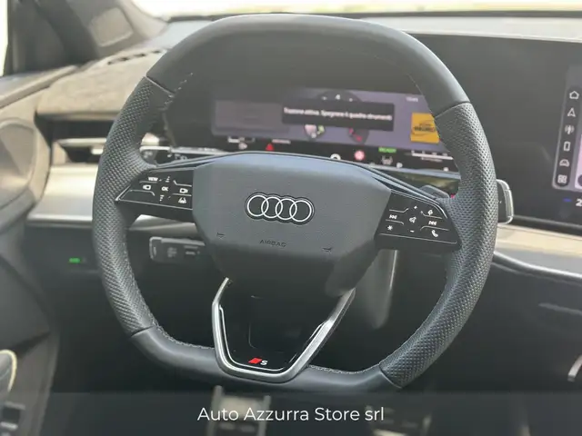Audi Q3 view 12