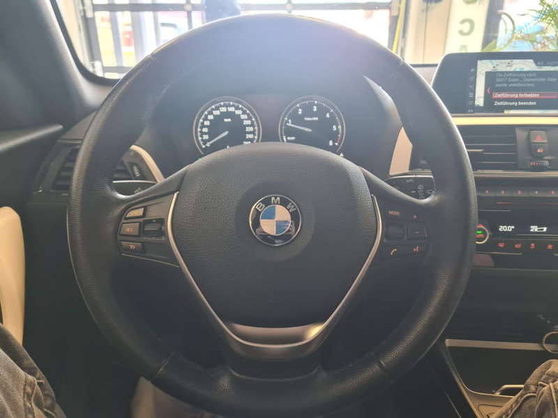 BMW 118 d Urban Line / LED/ KAMERA / Navi — photo 14