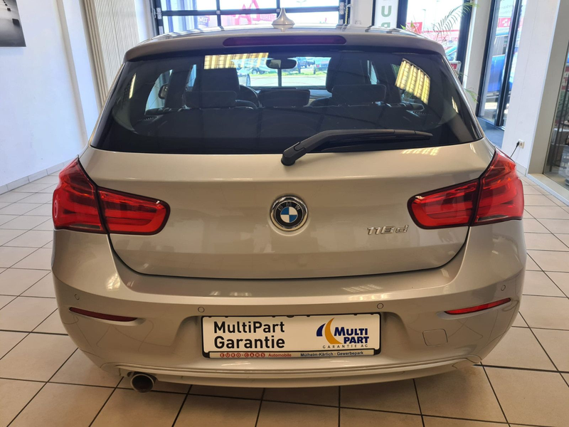 BMW 118 d Urban Line / LED/ KAMERA / Navi — photo 7
