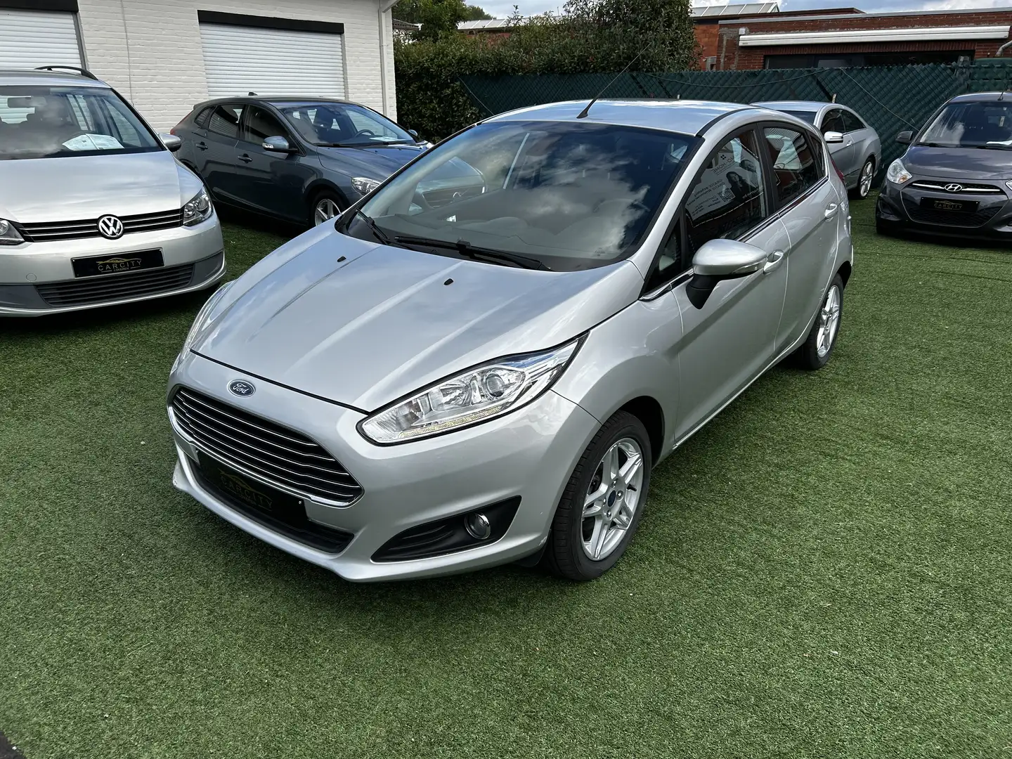 Ford Fiesta Fiesta 1.0 Titanium°90000 KM MET OHB°A/C° Argent - 1