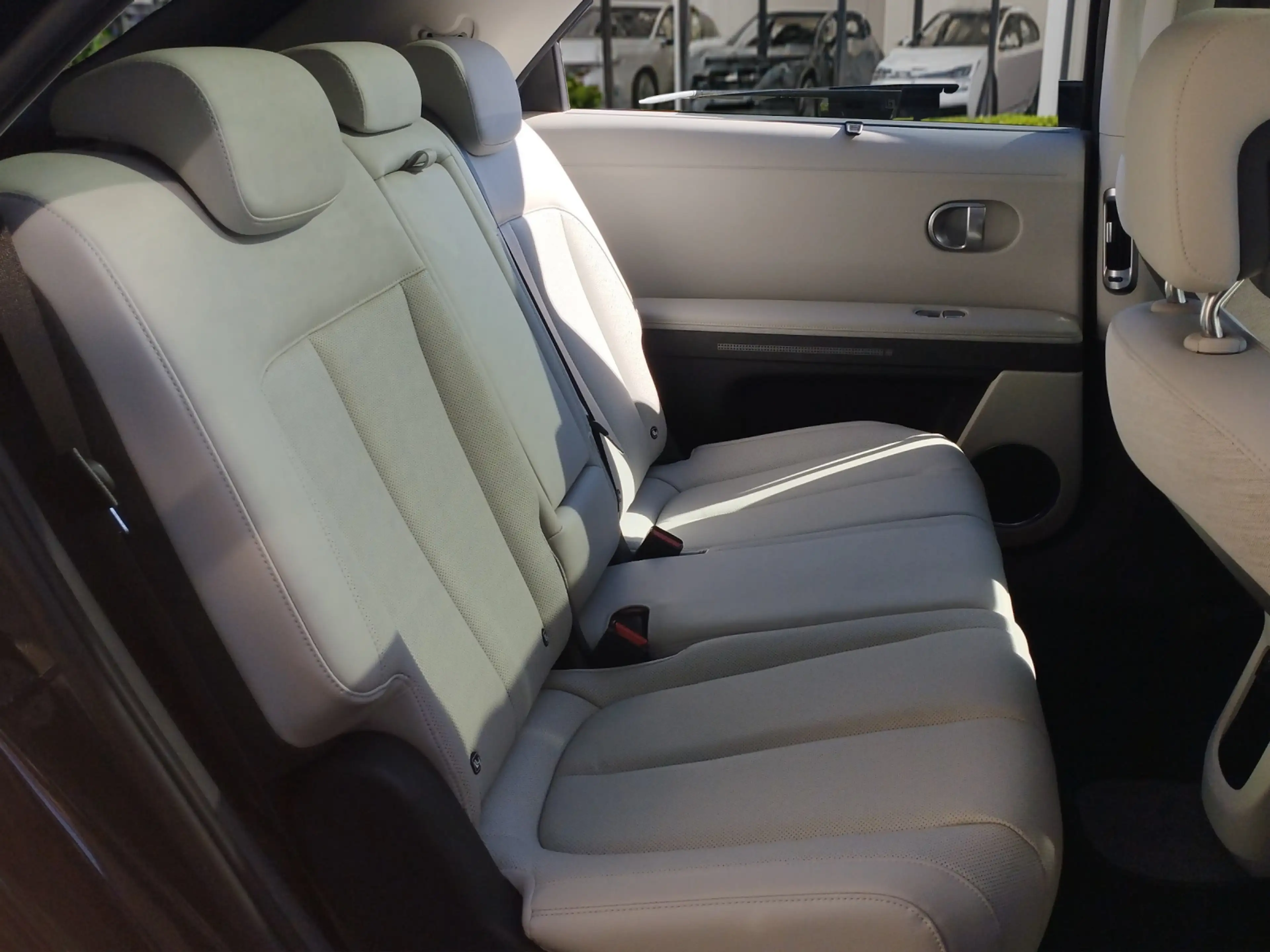 Hyundai IONIQ 5 Elektro 72,6kWh UNIQ Relax-Paket, Panoramadach — photo 9