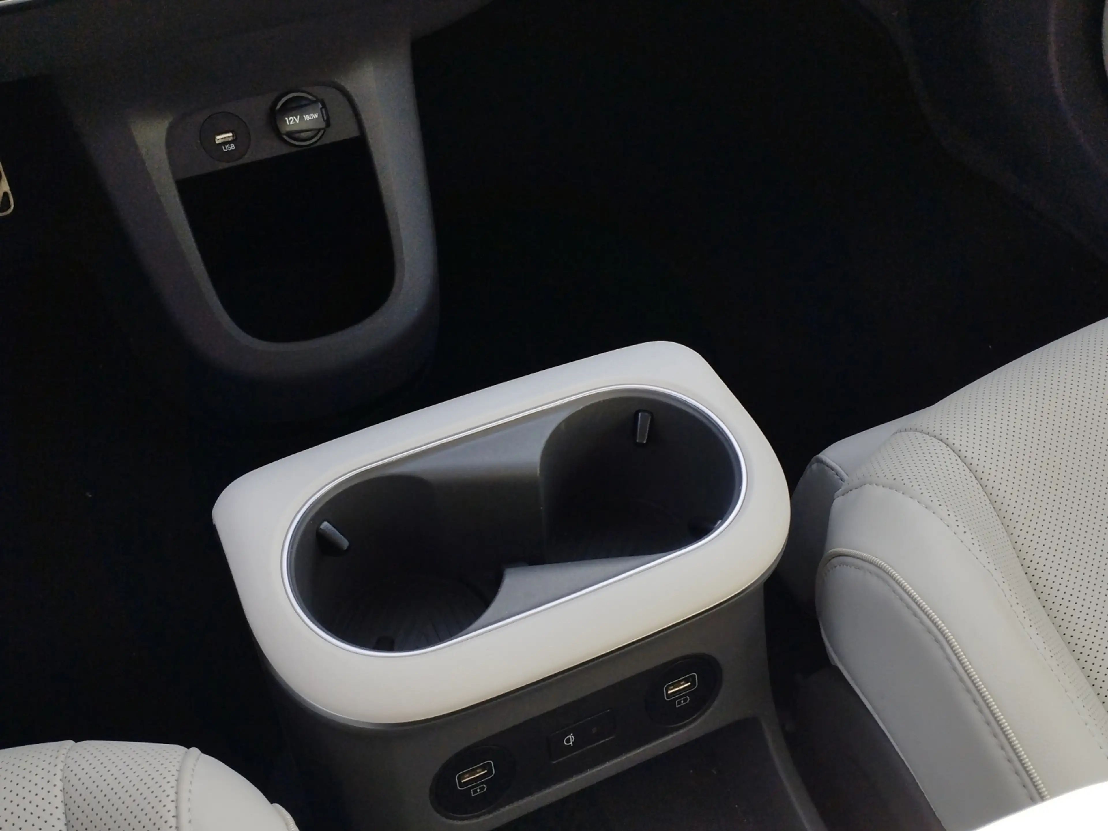 Hyundai IONIQ 5 Elektro 72,6kWh UNIQ Relax-Paket, Panoramadach — photo 18