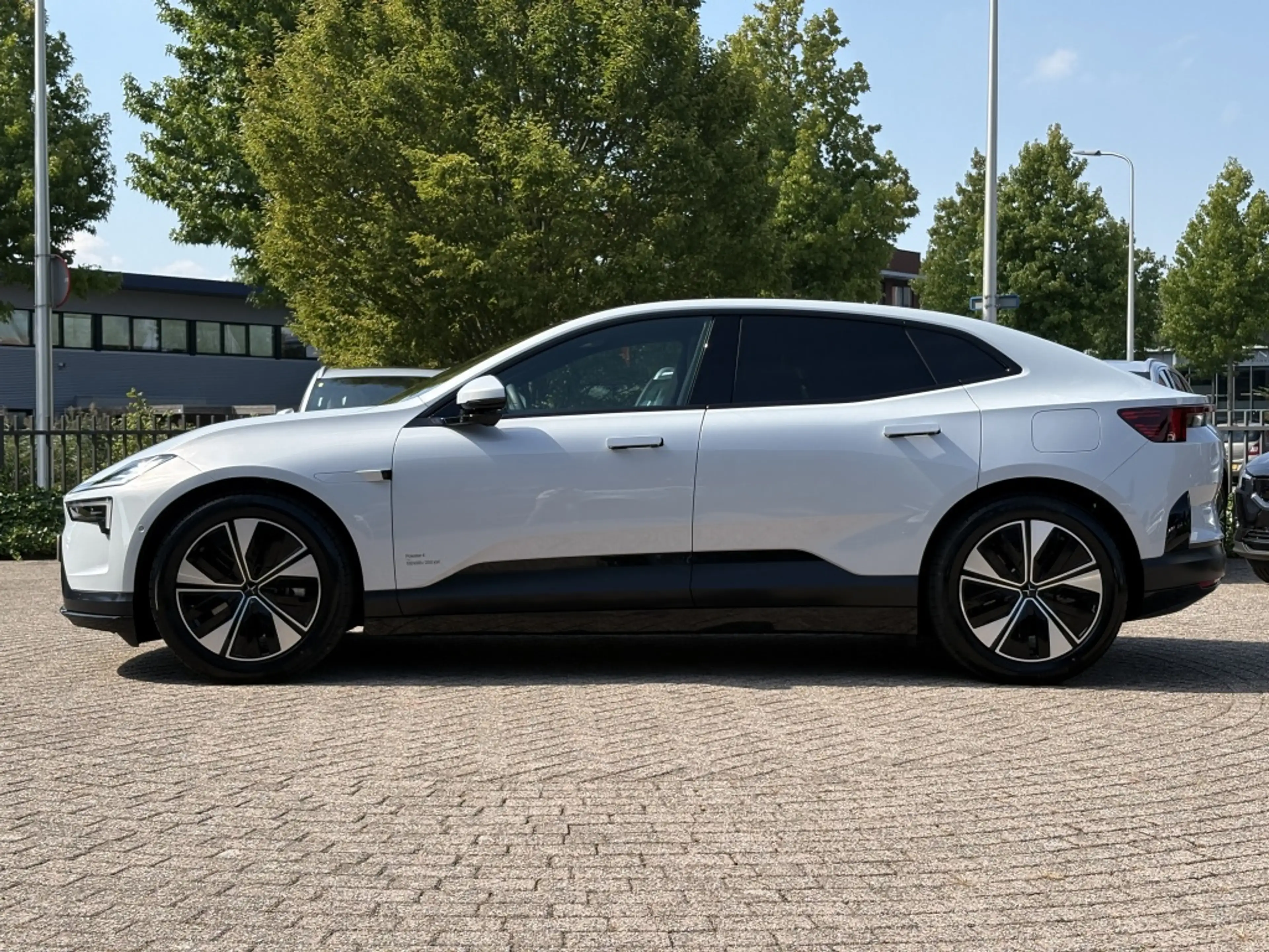 Polestar 4 Long range Single motor | PRIME pack | Magnesium — photo 3