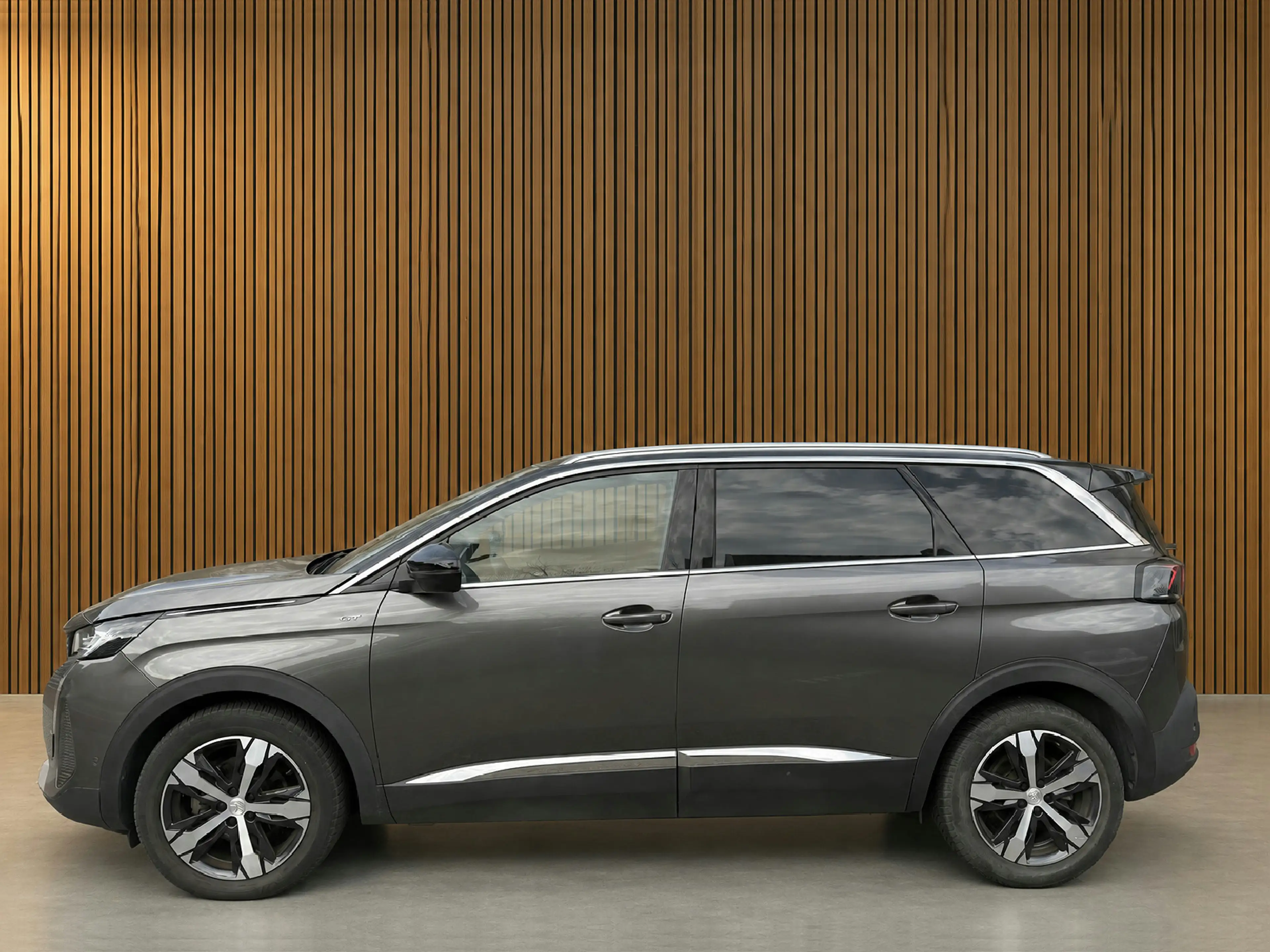Peugeot 5008 130pk PT Aut. GT 7p., Camera | Focal | Facelift mo — photo 32