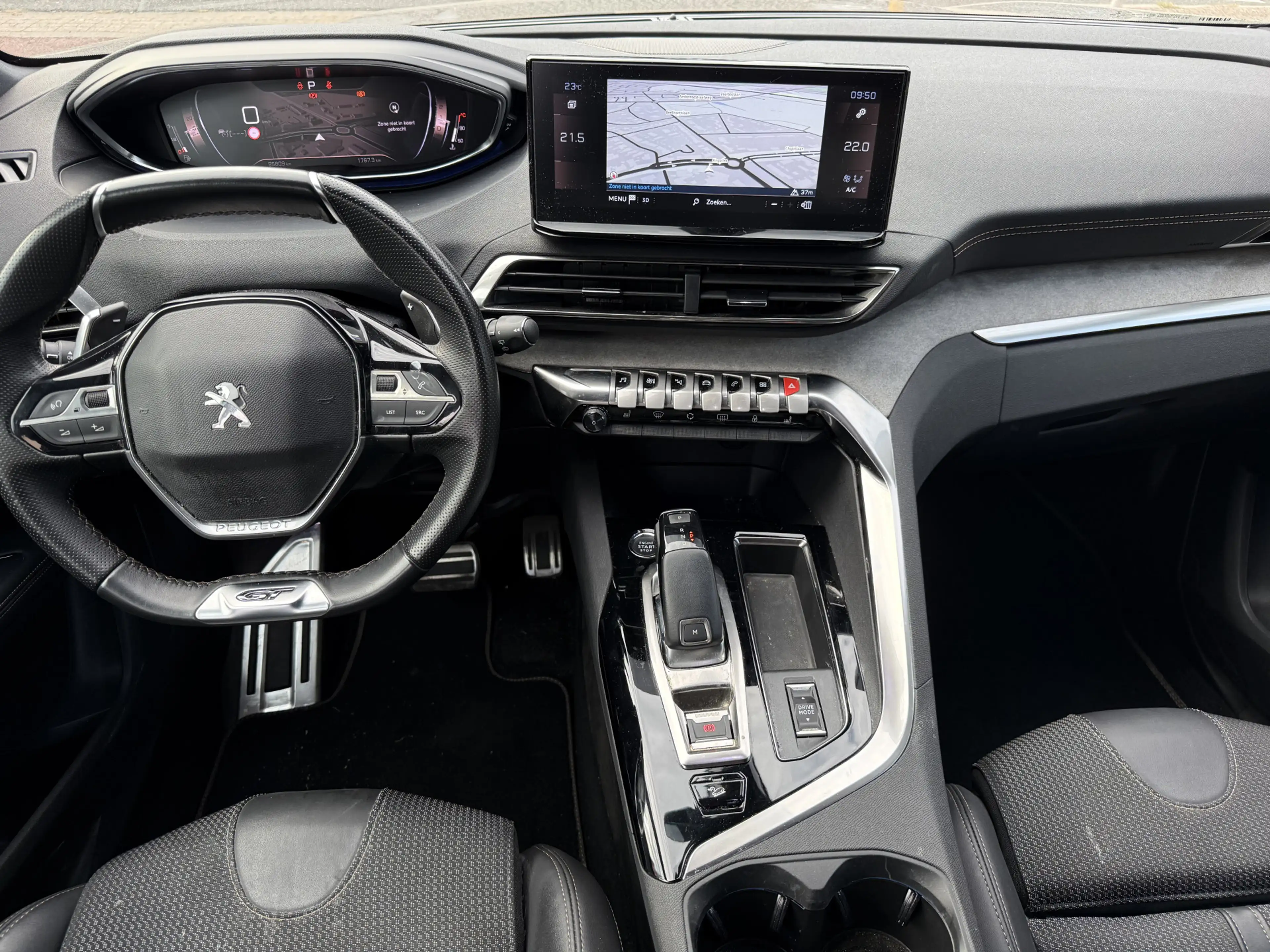 Peugeot 5008 130pk PT Aut. GT 7p., Camera | Focal | Facelift mo — photo 34