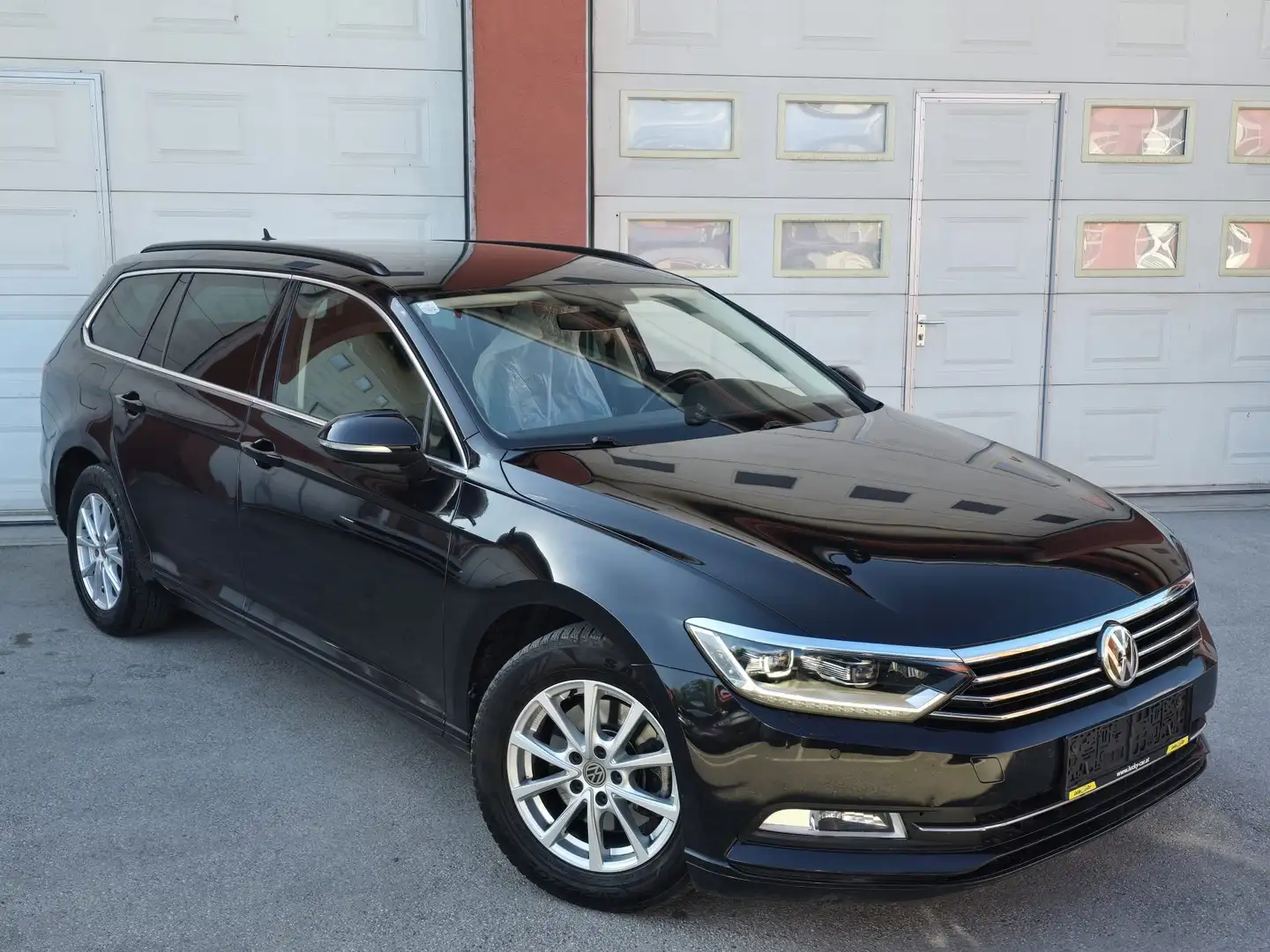 Volkswagen Passat Variant Passat Comfortline 1,6 TDI *Pickerl NEU* Schwarz - 2