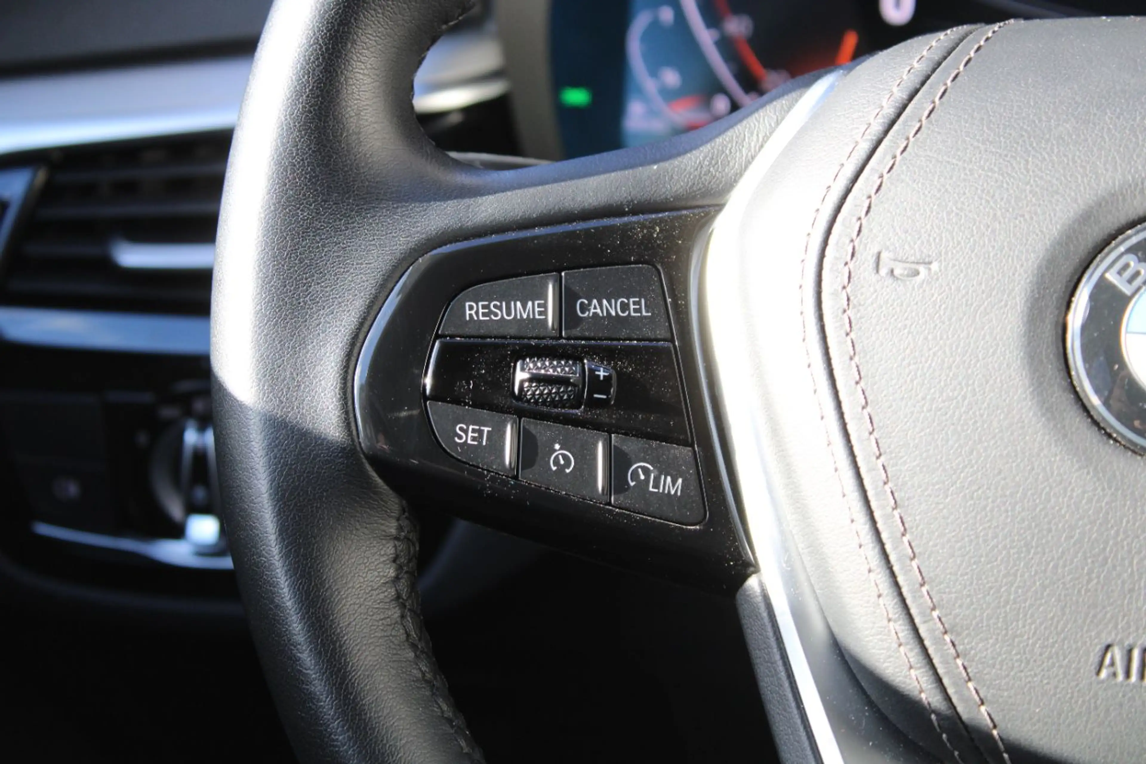 BMW 520 d Touring Navi LED Kamera LiveCockpitProf — photo 11