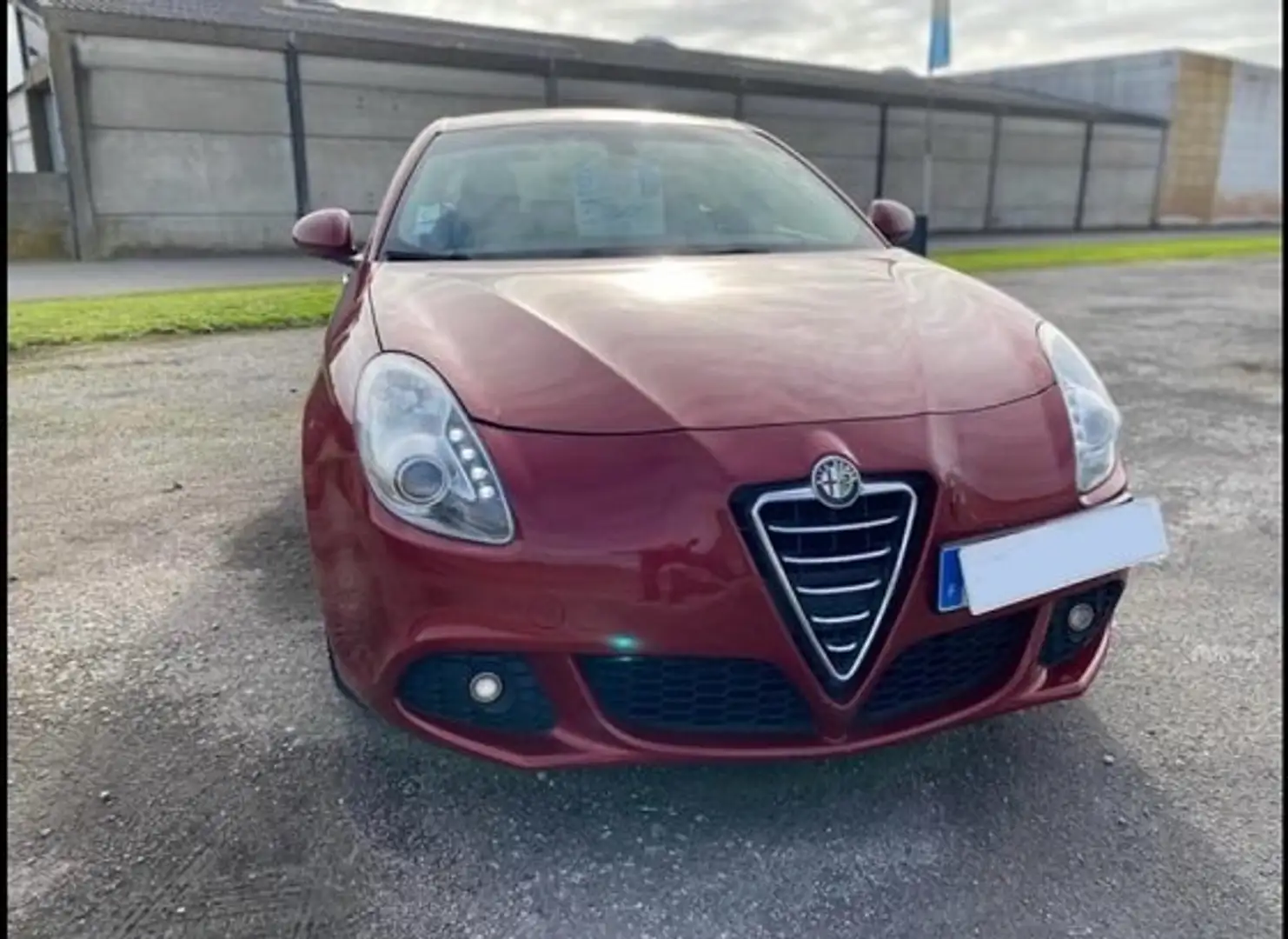 Alfa Romeo Giulietta 1.4 Tjet 120 ch S Rouge - 1