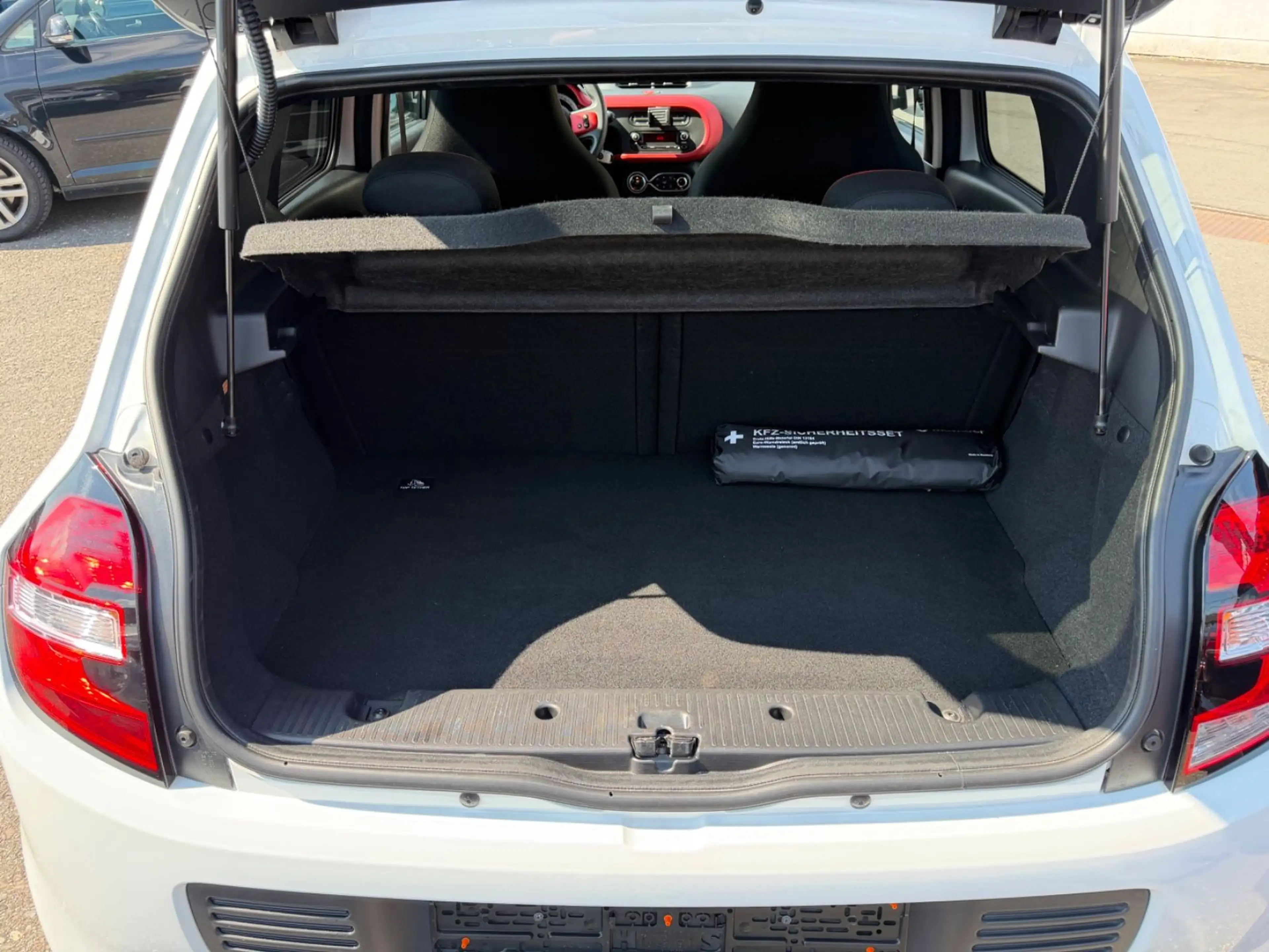 Renault Twingo Chic — photo 5