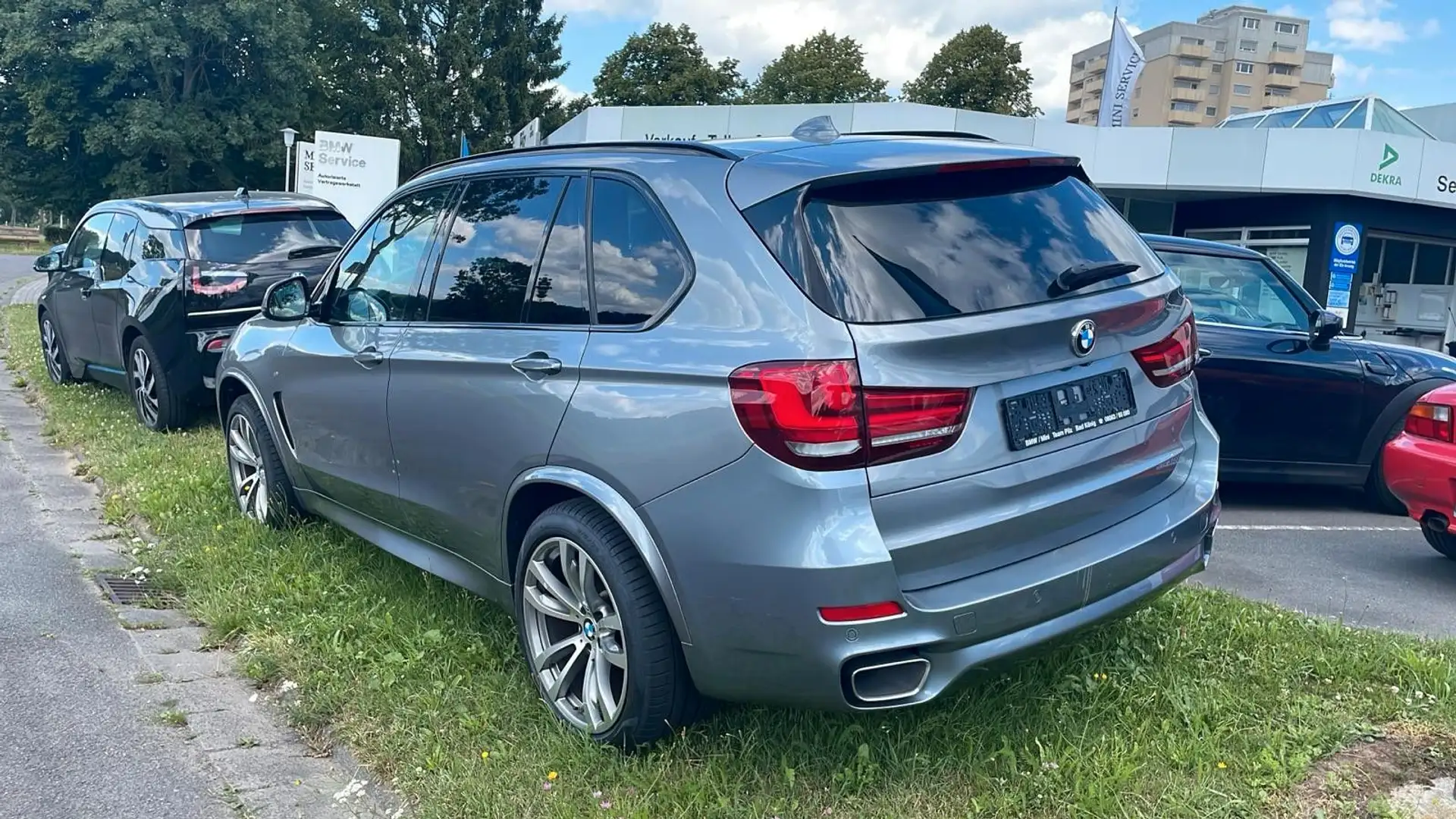 BMW X5 40d M-Sport 7-Sitze H/K StHzg Pano HeadUp AHK Grau - 2