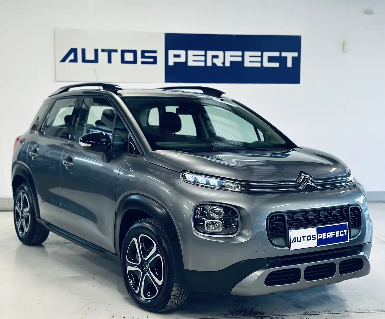 Citroen C3 Aircross 1.2 CLIM PDC ISOFIX CARPLAY BLUETOOTH CRUISE Gris - 2