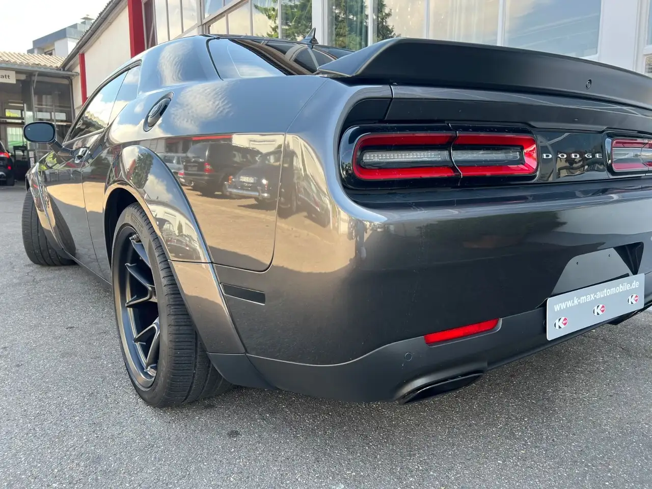 Dodge Challenger 2023 — фото 10