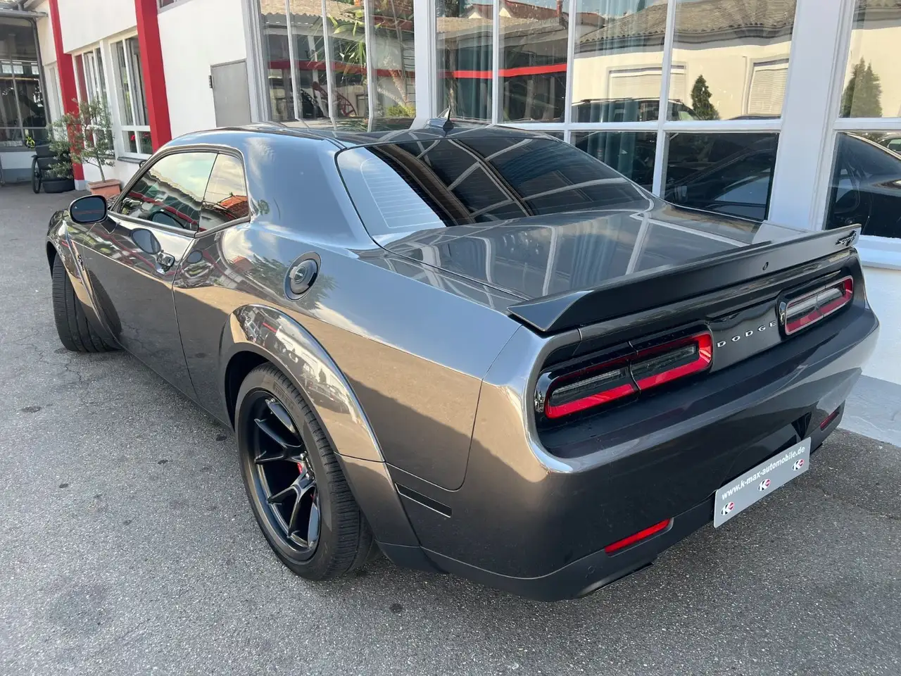 Dodge Challenger 2023 — фото 9
