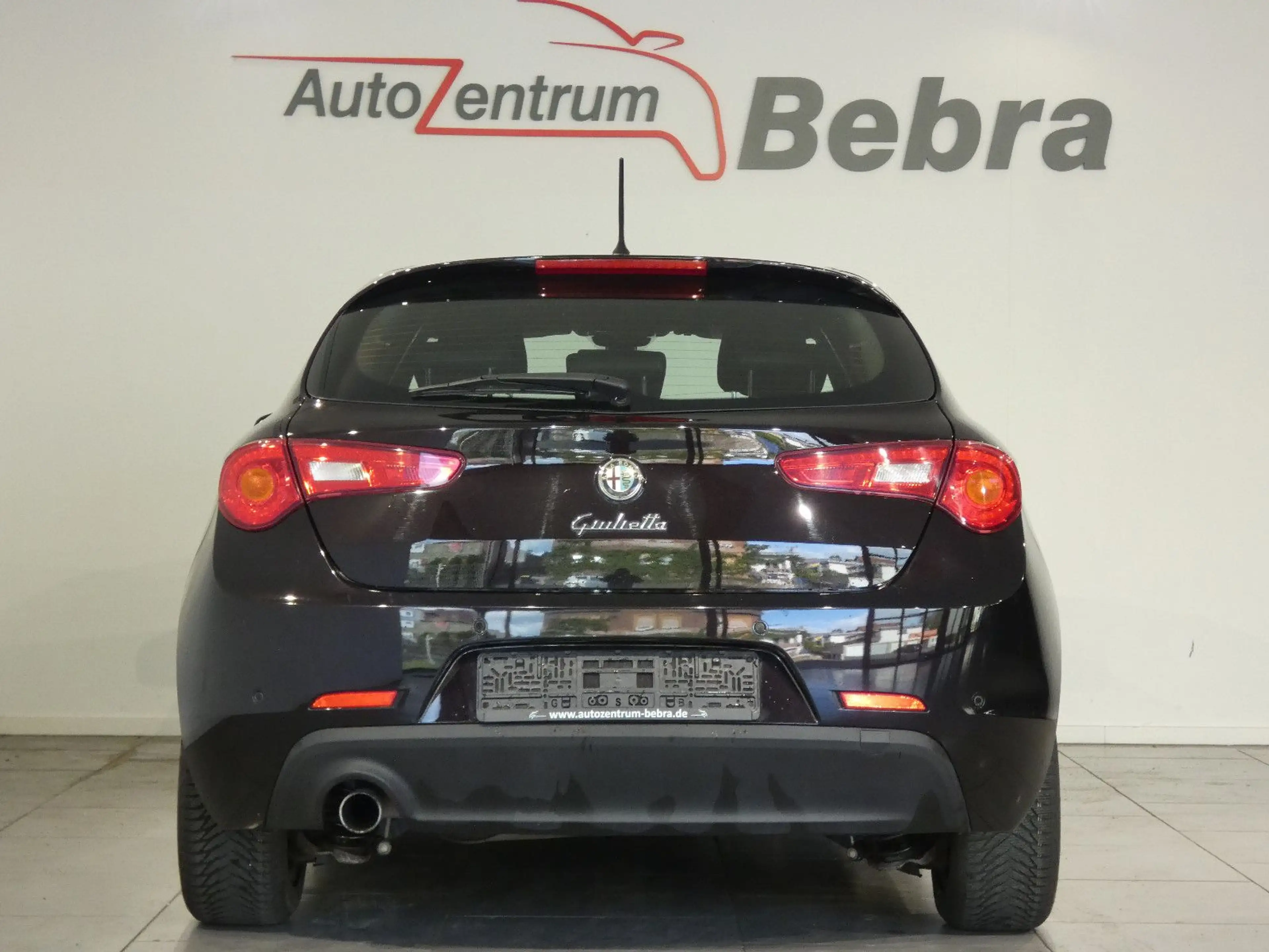 Alfa Romeo Giulietta 1.4 Veloce Klima/Alu/PDC/SHZ/MFL/ZV+FB — photo 6