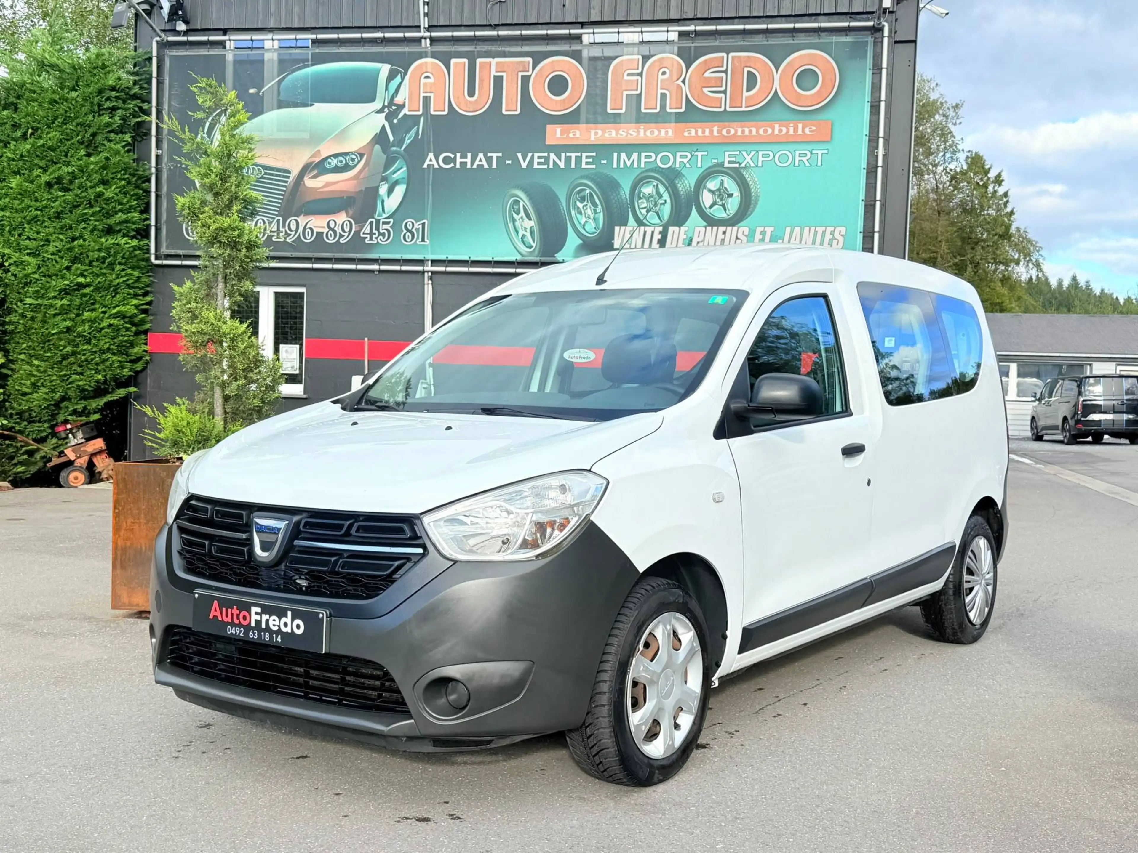 Dacia Dokker 1.6i Ambiance * Clim * 5 Places */* Garantie 1 an * — photo 2
