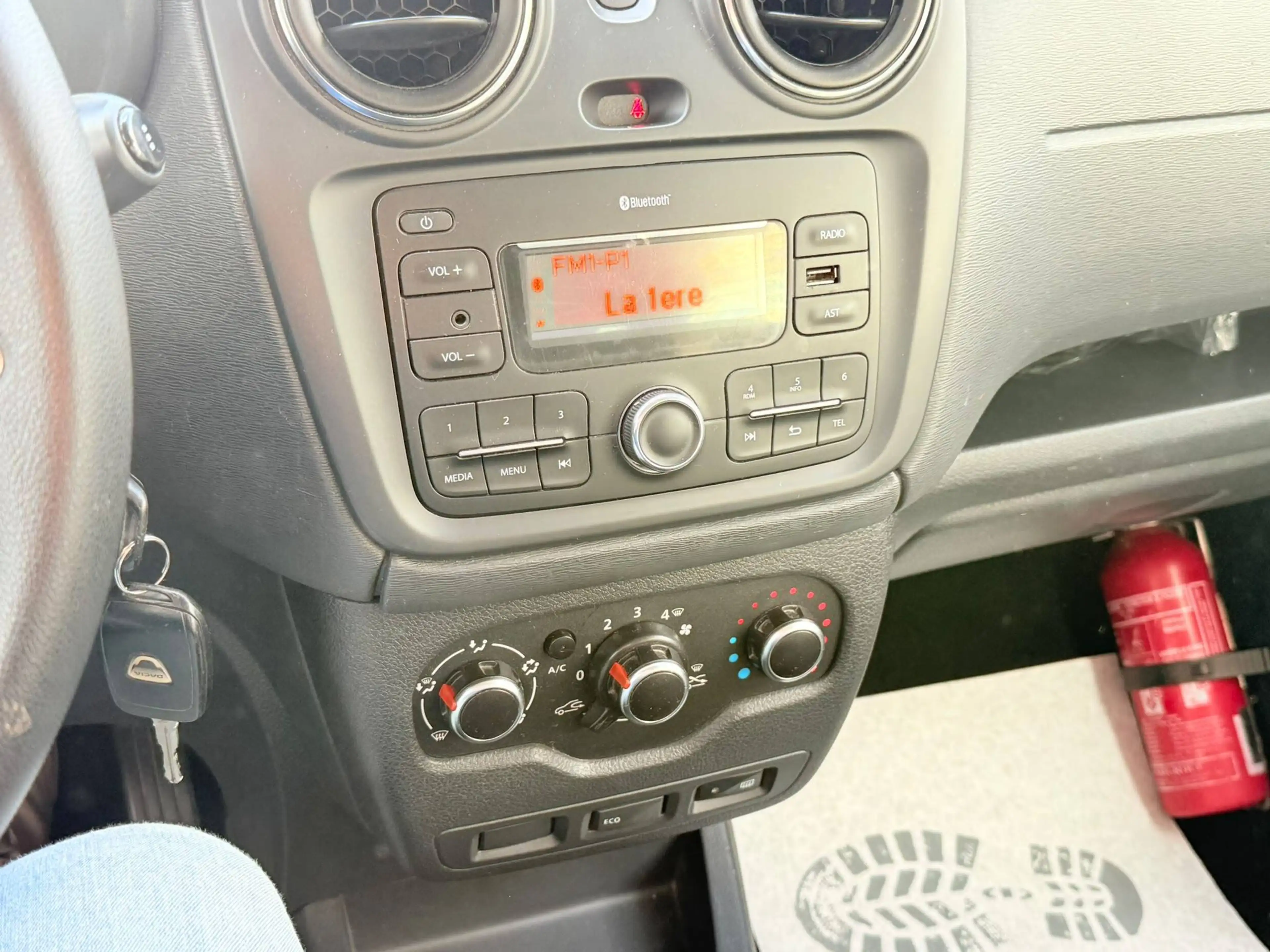 Dacia Dokker 1.6i Ambiance * Clim * 5 Places */* Garantie 1 an * — photo 15