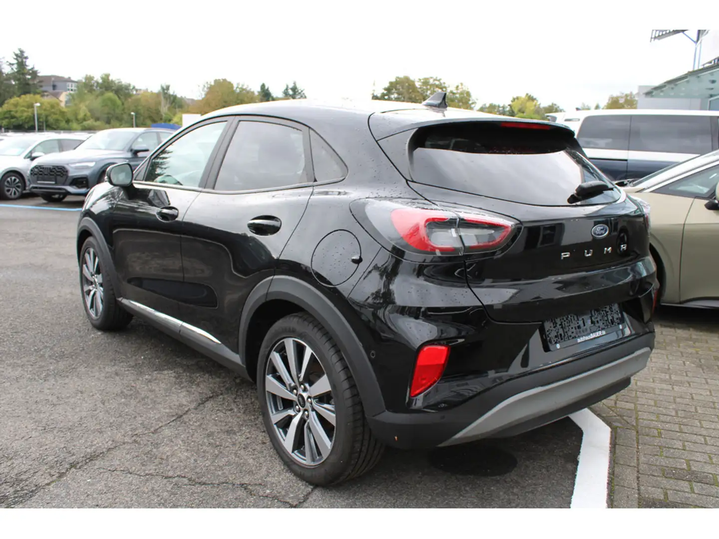 Ford Puma 1.0l Titanium X *Pano,LED,Tot-Winkel,R.Kamera,SHZ, Schwarz - 2