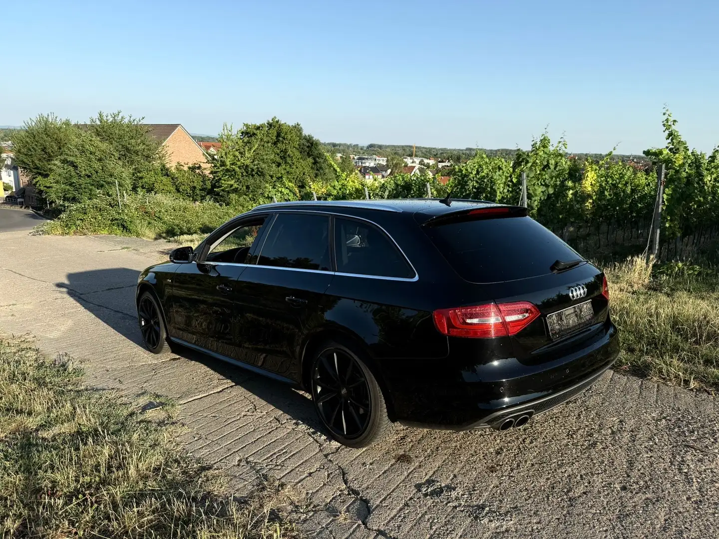 Audi A4 Avant 2.0 TDI DPF multitronic S line Schwarz - 2