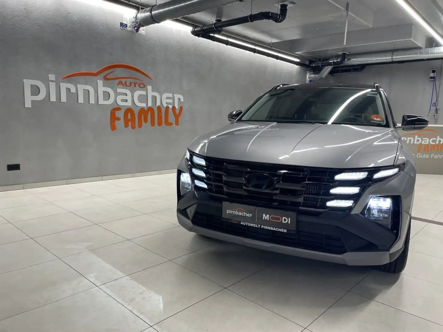 Hyundai TUCSON NX4 GO 1,6 T-GDi 4WD 48V DCT t5bg3-OO2 Schwarz - 1