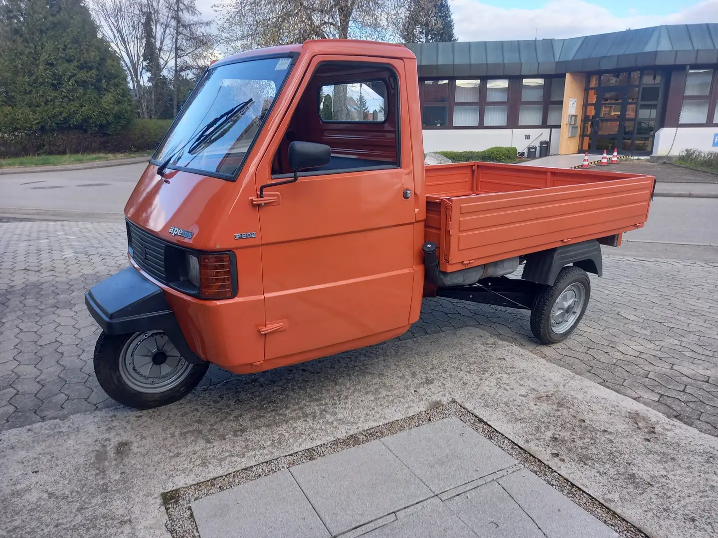 Piaggio Ape TM 602 Orange - 1