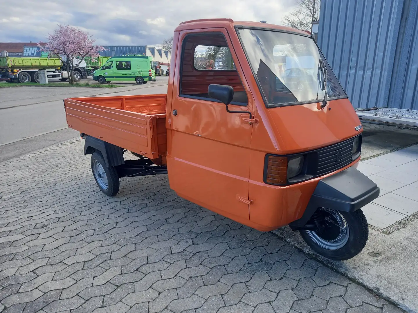 Piaggio Ape TM 602 Arancione - 2