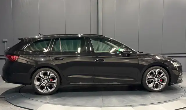 Skoda Octavia view 8