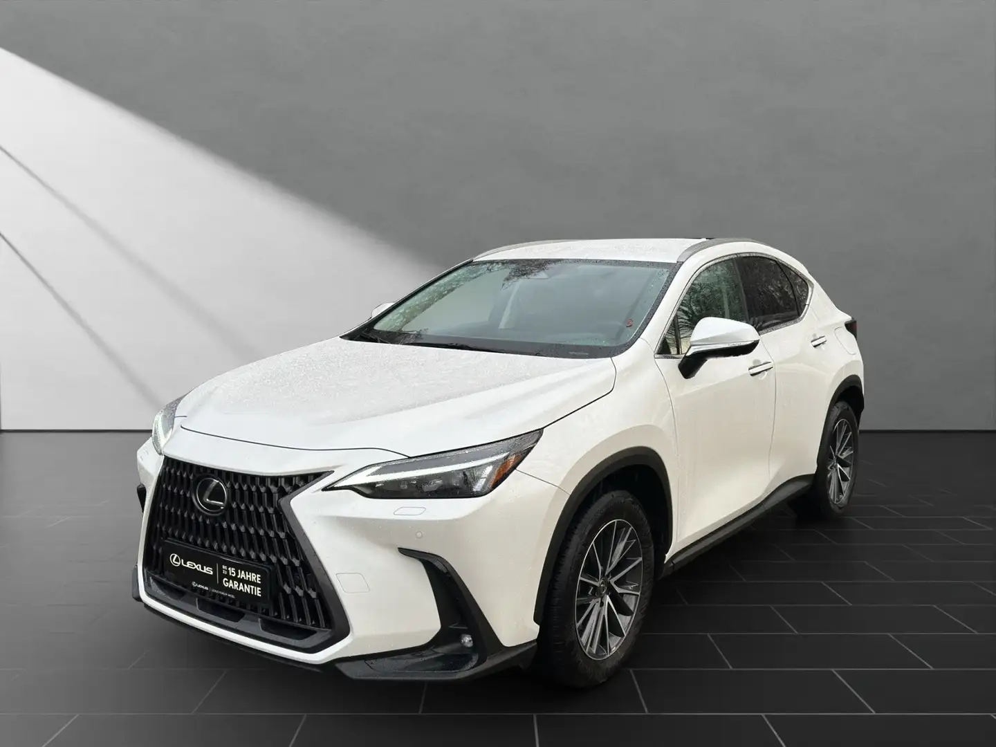 Lexus NX 350h 350 h Interieur- & Technikpaket Weiß - 1