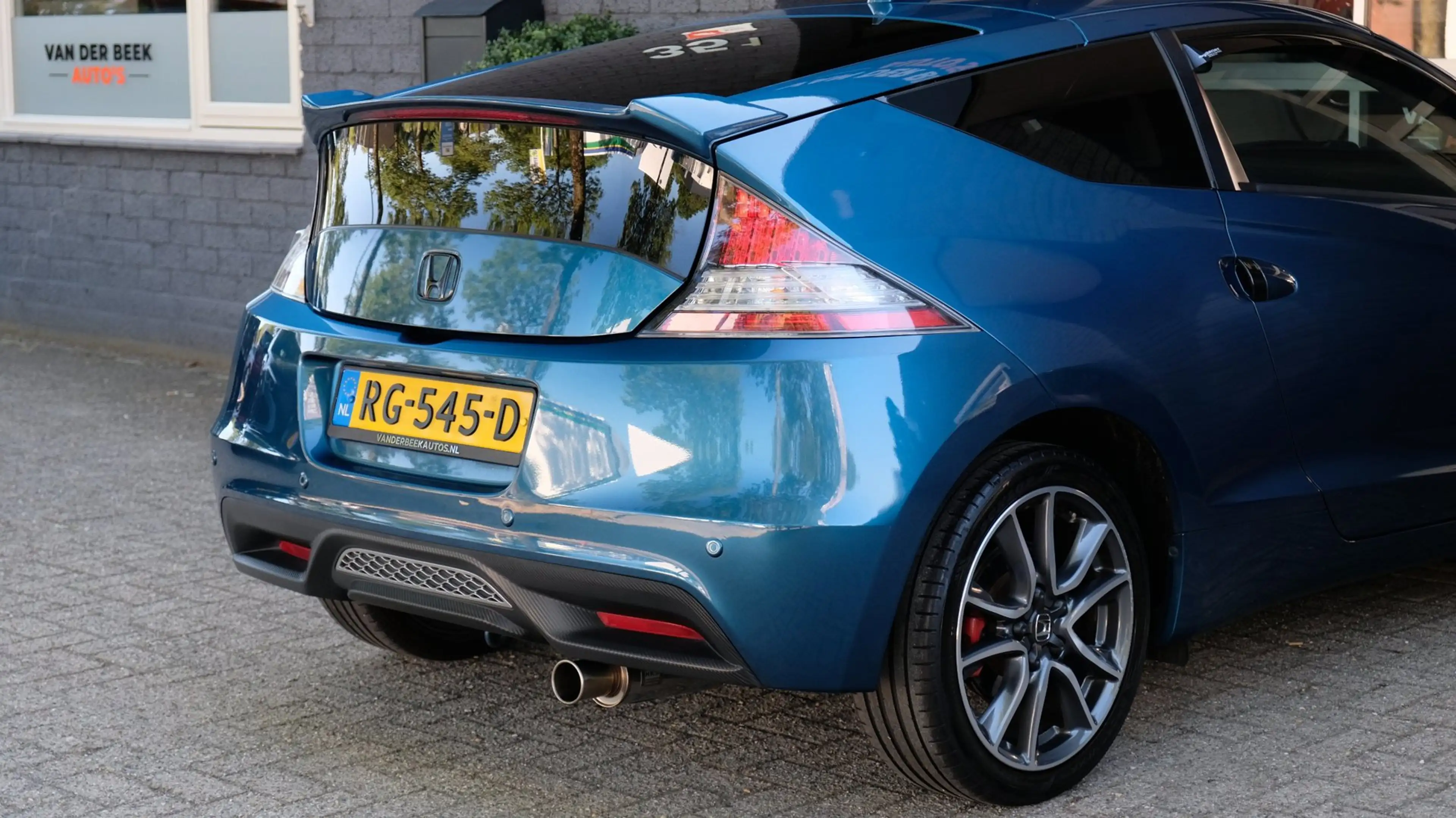 Honda CR-Z 1.5 i-Vtec IMA Sport | HKS — photo 21