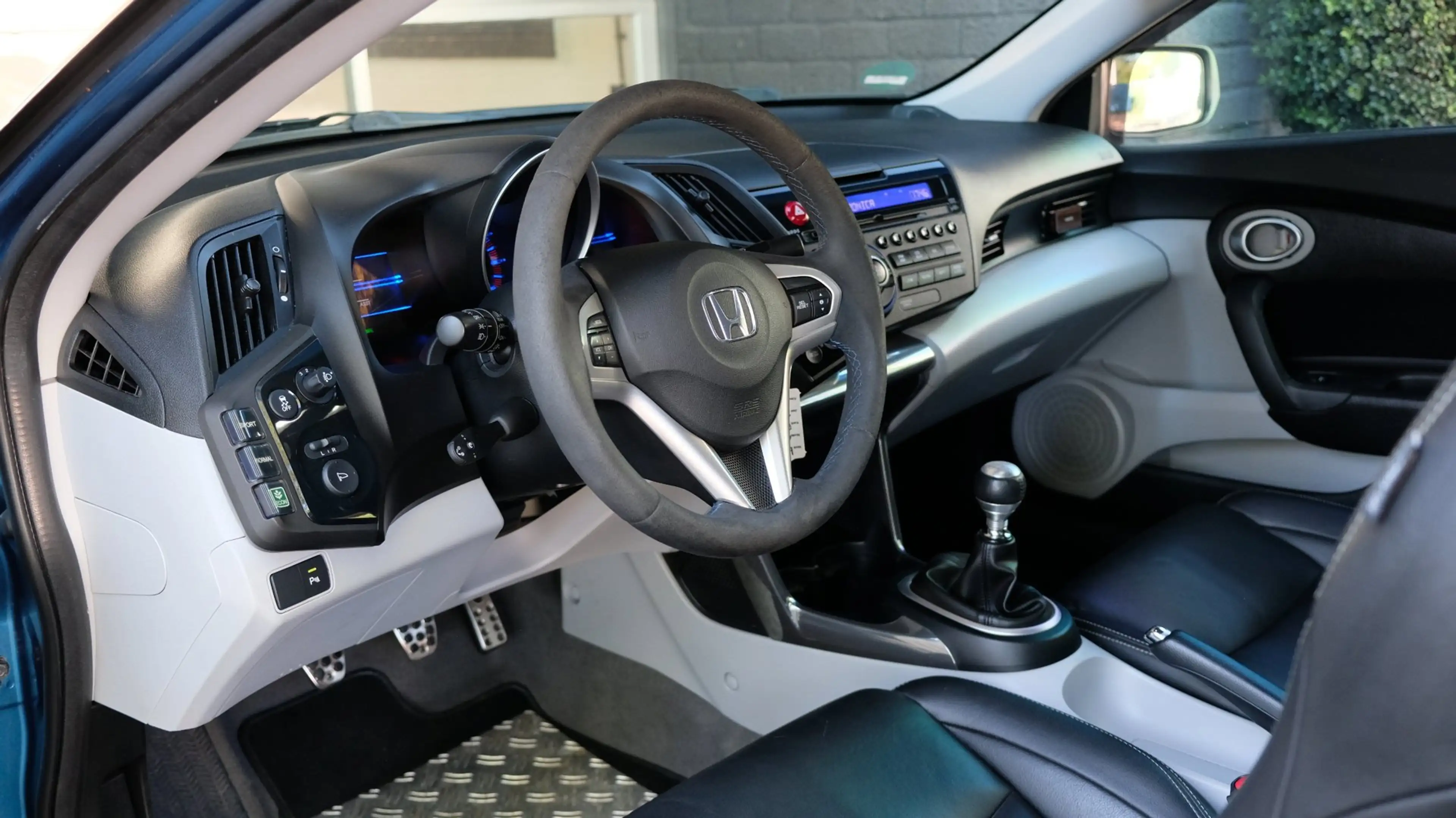 Honda CR-Z 1.5 i-Vtec IMA Sport | HKS — photo 6